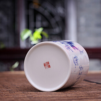 
                                        诚德轩 景德镇瓷器笔筒陶瓷手绘青花礼品瓷赠送 一路连升                