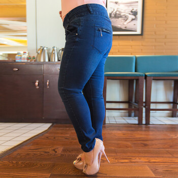 <em>加肥加大短裤套装</em>秋牌子好不好 加肥加大牛仔