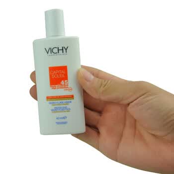 薇姿水盈清爽防晒露SPF25PA+++40ml 临期商品 六折促销