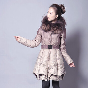 凯莉欧 超大貉毛领保暖中长款灰渐变羽绒服（腰带非赠品） 暗灰 XL