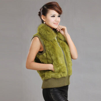 女<em>獭兔毛马甲</em>性价比 质量好推荐