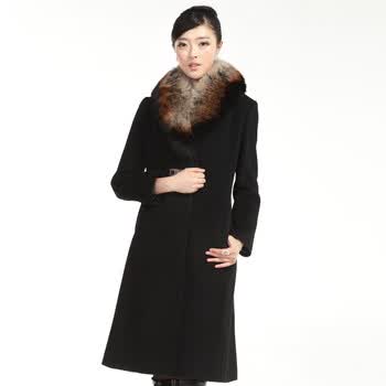 <em>波司登</em> 秋冬<em>女装</em>羊绒大衣长款修身<em>外套</em>狐狸毛