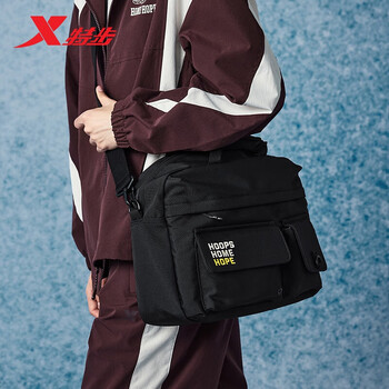 特步情侣男女学生大容量户外运动斜挎包 黑 均码 