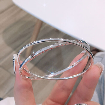 周大福新焕美s999纯银手镯四叶草光面足银实心镯子送女友生日礼物999