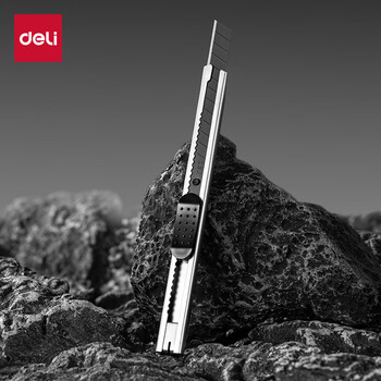 得力（deli）小号美工刀黑刃防锈美工刀片/裁纸刀片SK5合金钢 便携经典办公用品 黑色2053H