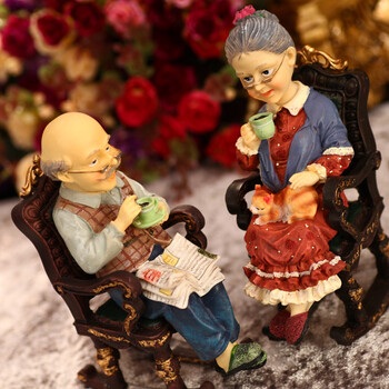 佰芮仕正品 结婚礼物礼品 温馨摇椅老头老太两件套 时尚创意家居客厅卧室摆件 特价