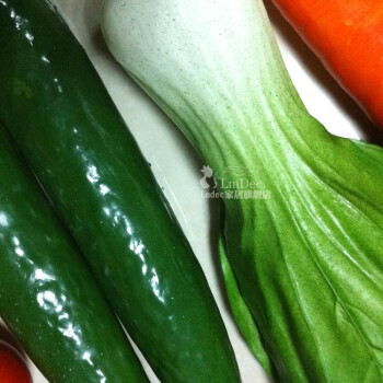 
                                                                                高仿真青菜蔬菜套装模型带果篮 辣椒茄子苦瓜萝卜红薯等 家居厨房水果装饰幼儿园教具 节日摆设 9个蔬菜不带篮 套餐二                