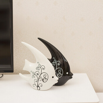 
                                                            福景（FUJING） 现代简约家居工艺品客厅电视柜玄关装饰品摆件黑白套装爱情对鱼新家装饰                
