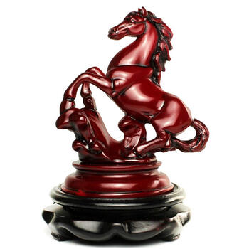 缘目2016年十二生肖属羊佩戴吉祥物骏马驮瓶