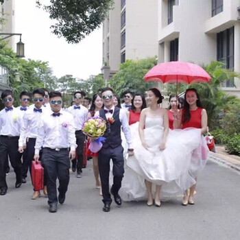 
                                        天堂伞婚庆伞结婚红伞亮片绣花纱喜庆伞新娘婚礼伞长柄伞红色伞蕾丝边 红色                