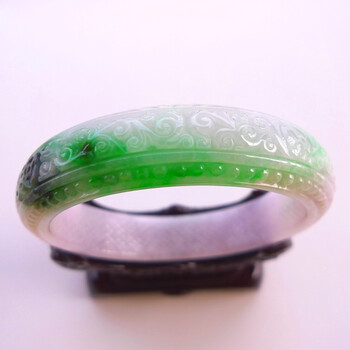 伟德国际澳洲红领巾