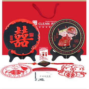 
                                        微品多活性炭炭雕去甲醛家居婚房摆件创意实用结婚用品双喜早生贵子炭雕饰品净化空气 百喜图+执子之手 实惠装不带车挂可任意选两款单品                
