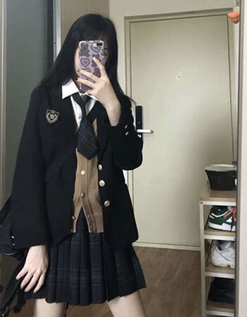 jk制服黑色西服外套带徽章春秋季日系学院风百搭西装外套女黑西外套s