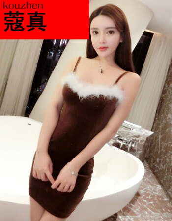 香港潮牌蔻真性感羽毛尤物夜店2018新款女装吊带一字漏肩夜场修身包臀衣蔽体丝绒无性感图片