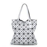 莫尔克（MERKEL）女包夏季新款托特包哑光菱形折叠三角六格手提包购物袋情人节礼物 白色