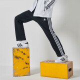 阿迪达斯 （adidas）运动裤男裤春秋款宽松透气弹力长裤运动休闲裤 三条纹直筒裤-黑/白 M