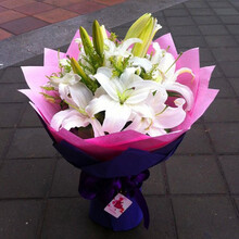 香水百合花快递 鲜花速递全国同城配送 母亲节