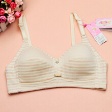 怡兰芬少女<em>文胸</em>无钢圈丰满大<em>罩杯C</em>杯薄纯棉大