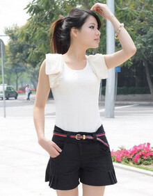 纪 高品质 好质量 纯色简约腰带褶皱<em>短裤 裙裤</em>(