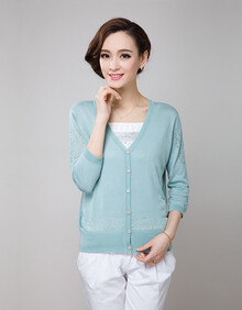 变2014夏装新款女装V领镂空<em>七分袖针织开衫</em>T