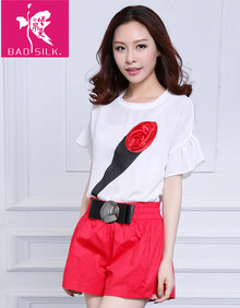 堡帛曼 2014夏装新款时尚玫瑰<em>花朵</em>+<em>宽松短裤</em>