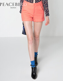 太平鸟女装2014冬装新款斯文相拼<em>短裤</em>A1GC3