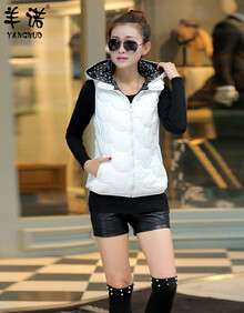<em>羊诺</em>2014秋冬装新款韩版连帽加厚短款背心马