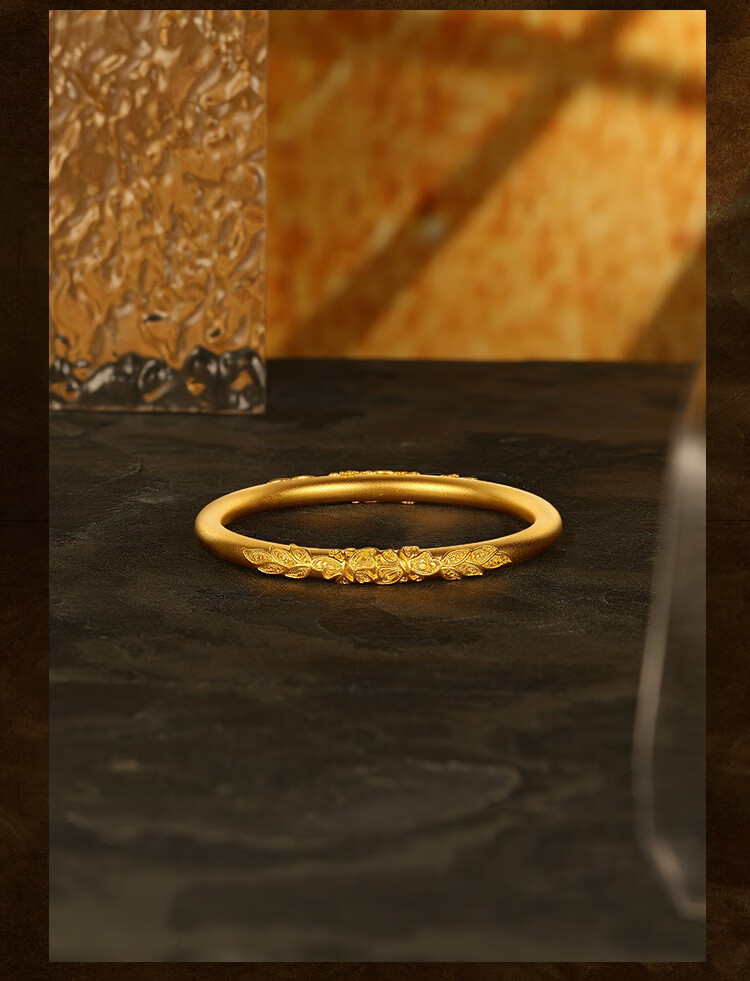 黄金手镯】周六福珠宝 足金黄金手镯女款 古法黄金浮雕蝶恋花传承手环