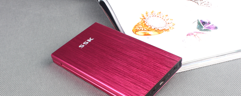 SSK飚王 SHE066 天火移动硬盘盒 USB2.0 2.5寸 SATA串口 铝合金 红色