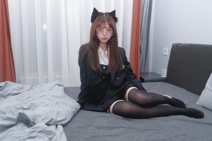 攻弦弦弦-黑丝眼镜猫娘[16P-191MB]