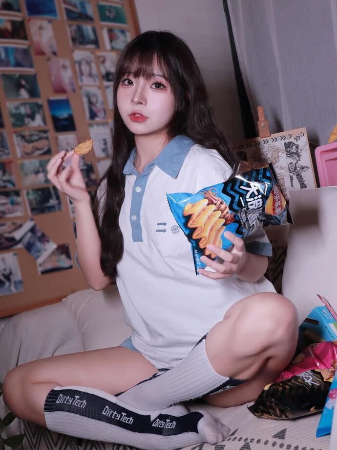 yuuhui玉汇-蓝白条少女 [81P-807MB]