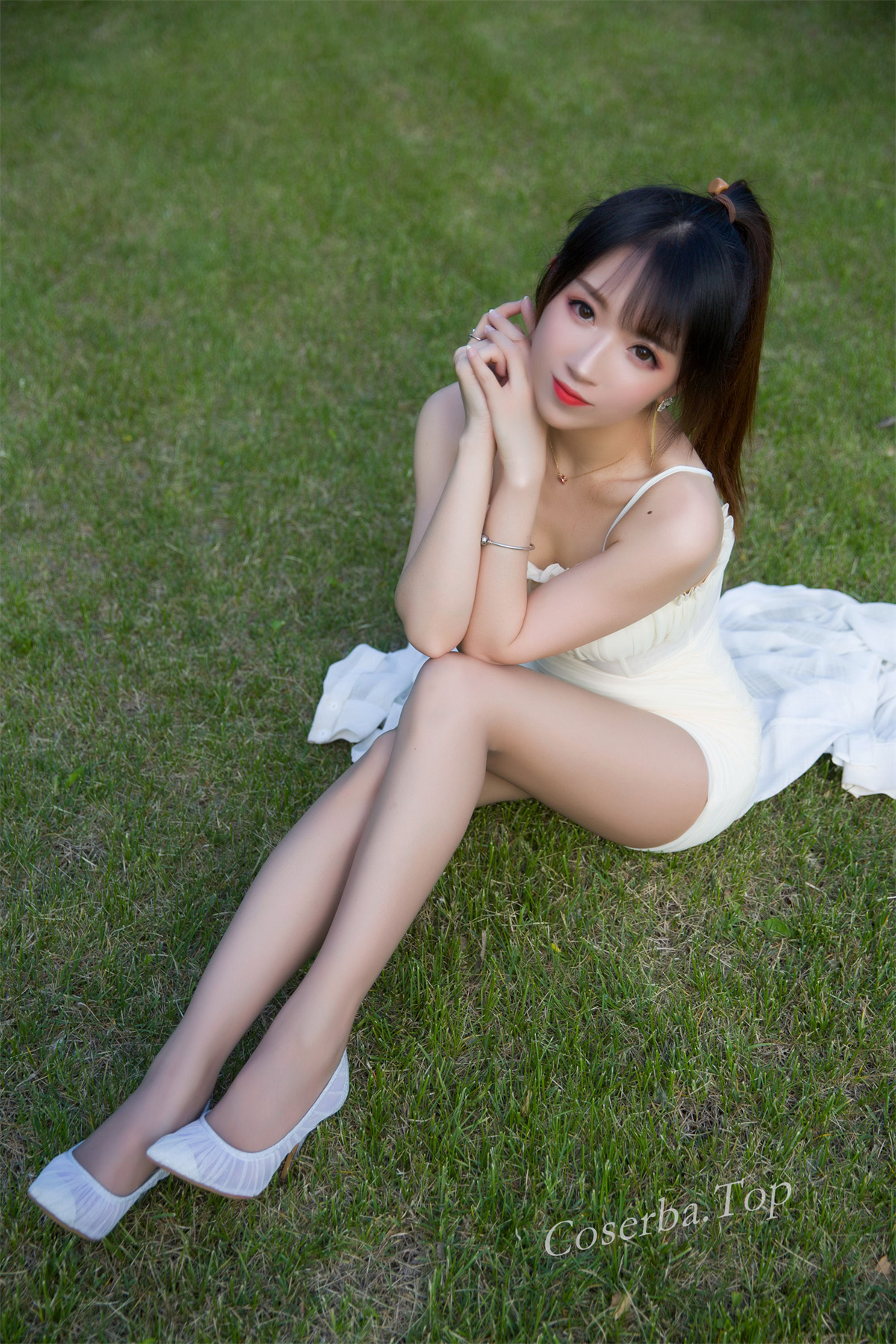 小女巫露娜 露娜de户外小米裙图材[79P-47M]