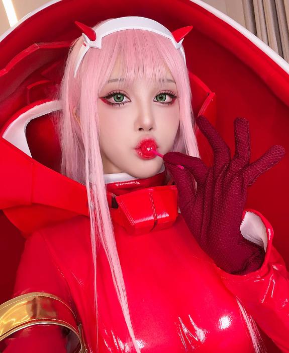 %title插图%num水淼Aqua作品全集：角色扮演女王，颜值爆表，作品精彩纷呈