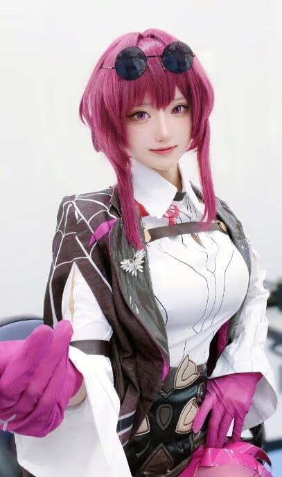 image.png 留日博主千阳快起床简介绍,摄影cos作品图片包完整打包分享
