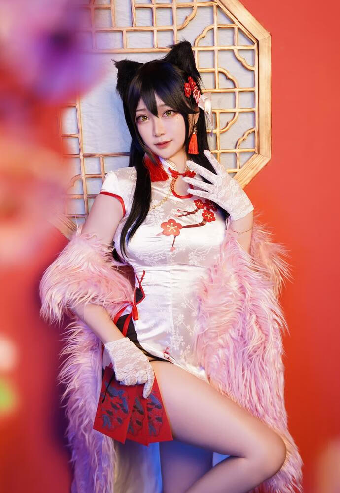 Halo_酱-爱宕新春旗袍 [17P-54MB]