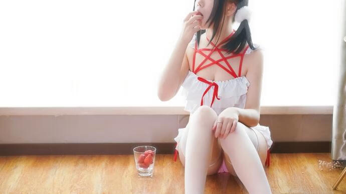 洛可ss-粉色泳衣 [33P-395MB]