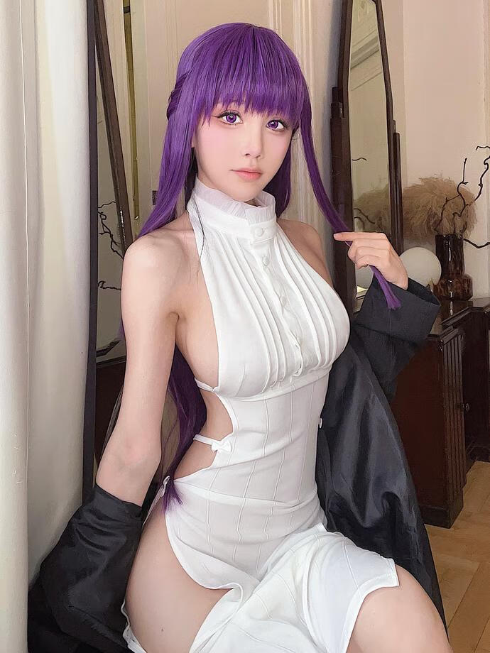 水淼aqua-Fantia 24年01月会员订阅菲伦自拍两套[48P-132MB]