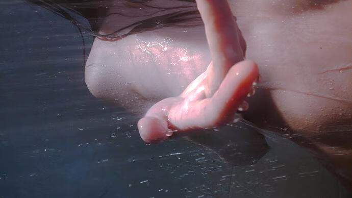 桜桃喵-水滴 [9P-113MB]