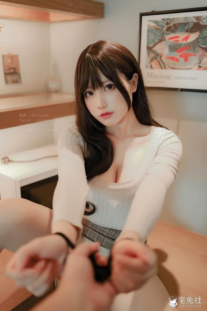 Nyako喵子 cosplay作品033 人妻本 宅兔社.jpg Nyako喵子/荒井喵喵全套cos图片合集 颜值博主的精彩演绎