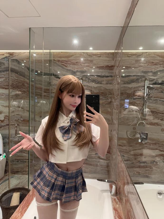 无欲无求的推土君-浴室开花 [23P3V-94.0MB]