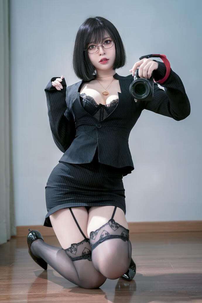 半半子-上司様Vol.02 [42P5V-339MB]