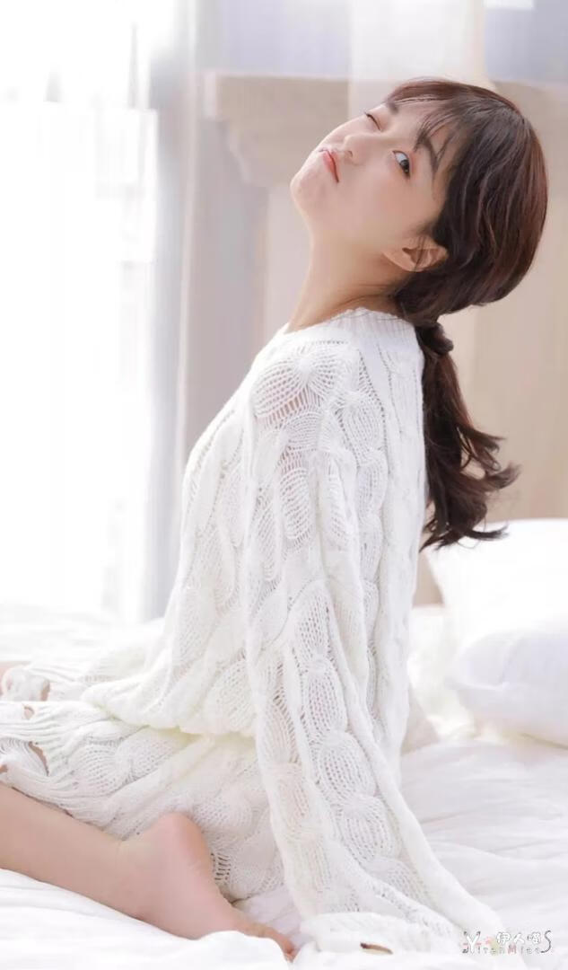伊人喵-萌妹子手机壁纸图片 (9).jpg