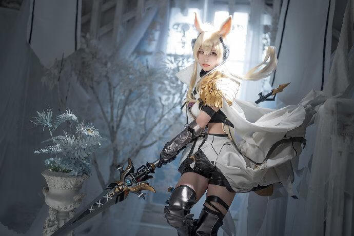 「COSPALY」明日方舟耀骑士玛嘉烈·临光-10P@啊板的猫