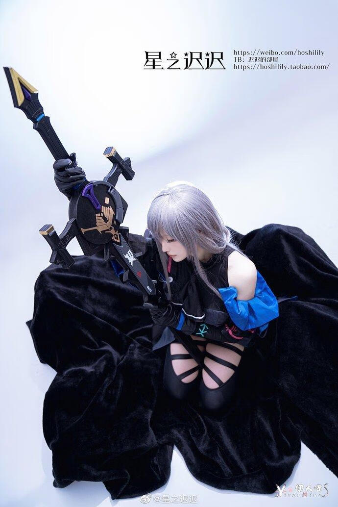 星之迟迟cosplay作品明日方舟角色斯卡蒂 (8).jpg