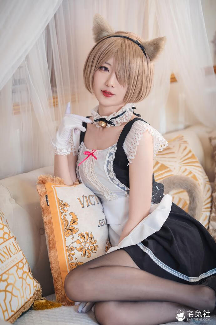 弥音音 cosplay作品037 丽塔 女仆 宅兔社.jpg