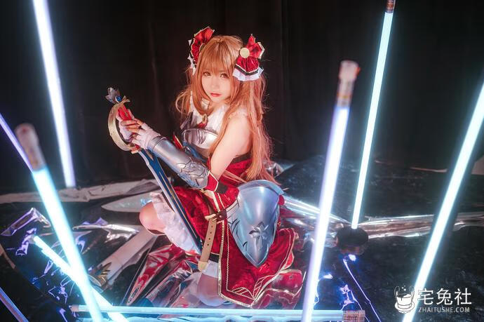 是一只熊仔吗全套作品图合集 迷人熊仔COS让你欲罢不能！