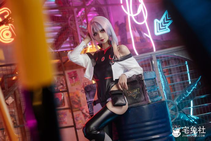 NO.045-爱老师-赛博朋克-露西.jpg 爱老师_PhD全套cos图片合集 饱受争议的红尘女子