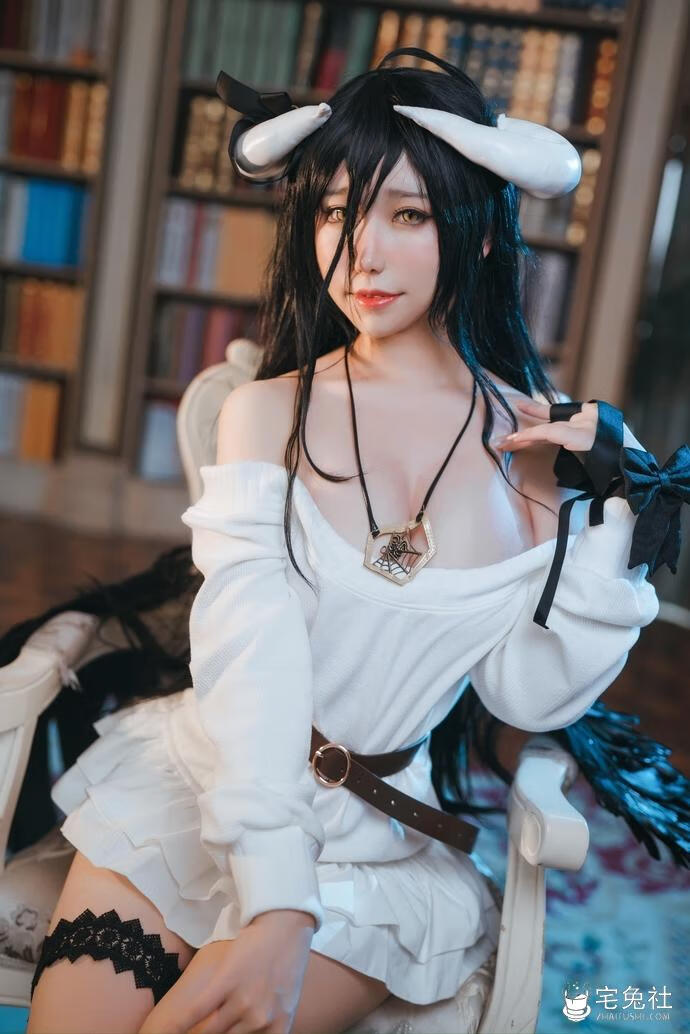 芋圆侑子 cosplay作品022 雅儿贝德私服 宅兔社.jpg 芋圆侑子sj全套cos图片合集 神秘剧情版不容错过的视觉盛宴!