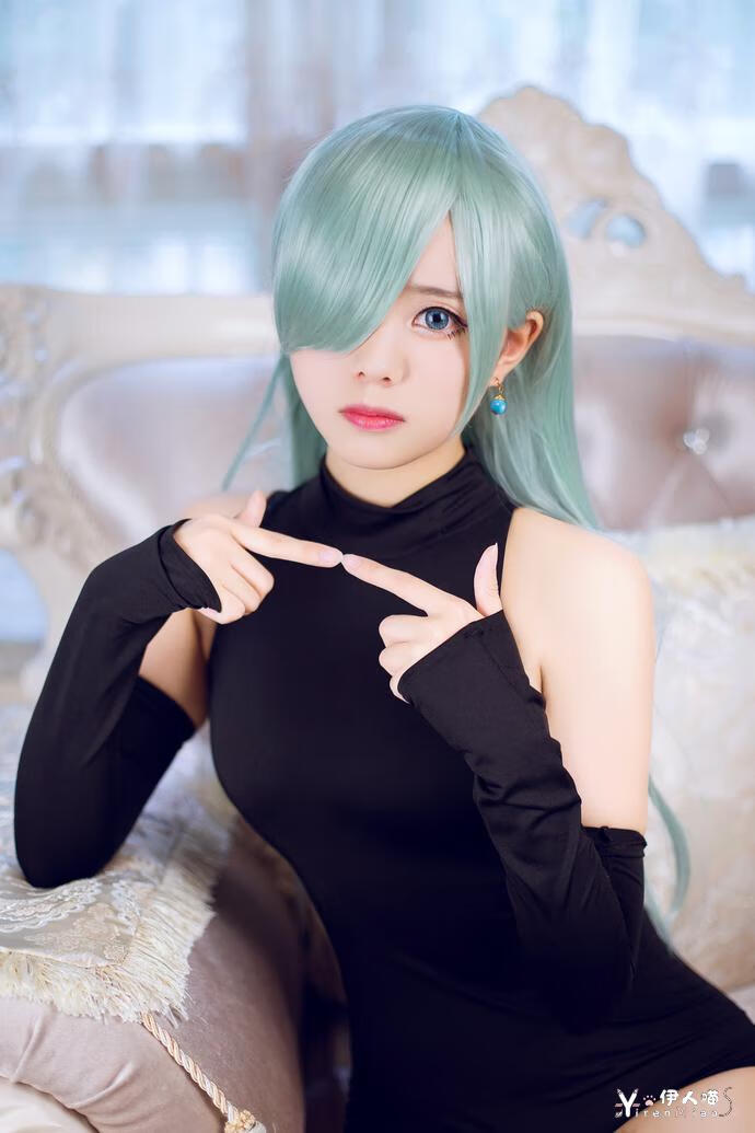 可爱的B站主播小野妹子w学生时代就拥有高颜值