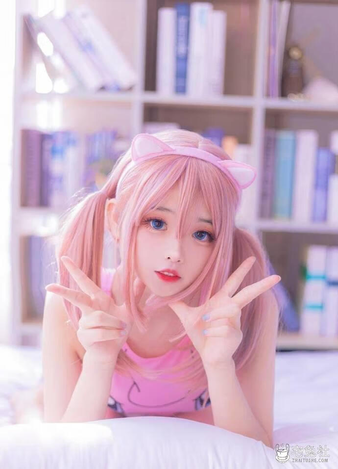 萌白酱甜味弥漫初次开发超紧超粉嫩的旗袍半开襟究竟有怎样的魔力 宅兔社 (2).jpeg 萌白酱甜味弥漫的旗袍半开襟究竟有怎样的魔力?